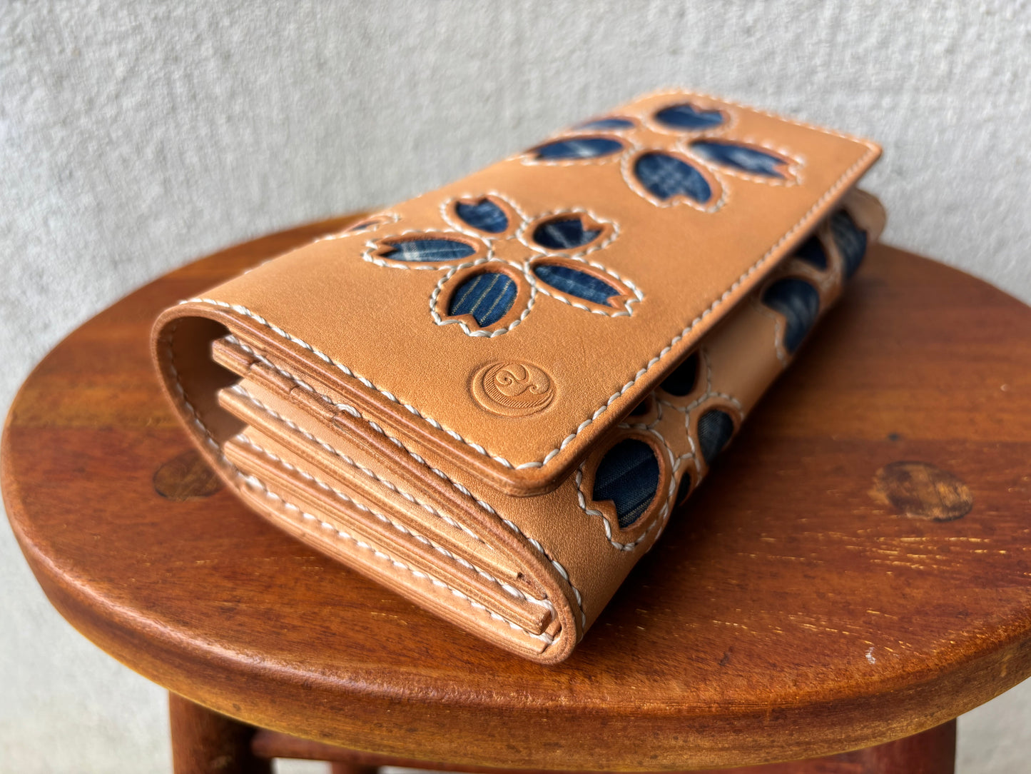 Longwallet Sakura Design